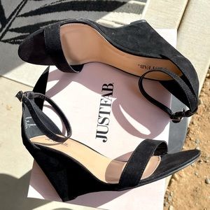 Black Wedge Sandal - Faux SUEDE womens Size 9 JUSTFAB